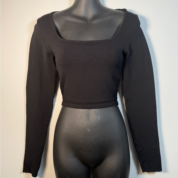 Babaton Tops - Babaton Aritzia Square Neck Cropped Long Sleeve Top Black | Size Small
